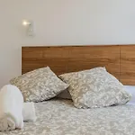 Alpstuga Home2book Coastal Calm Eras Patio Rooftop *