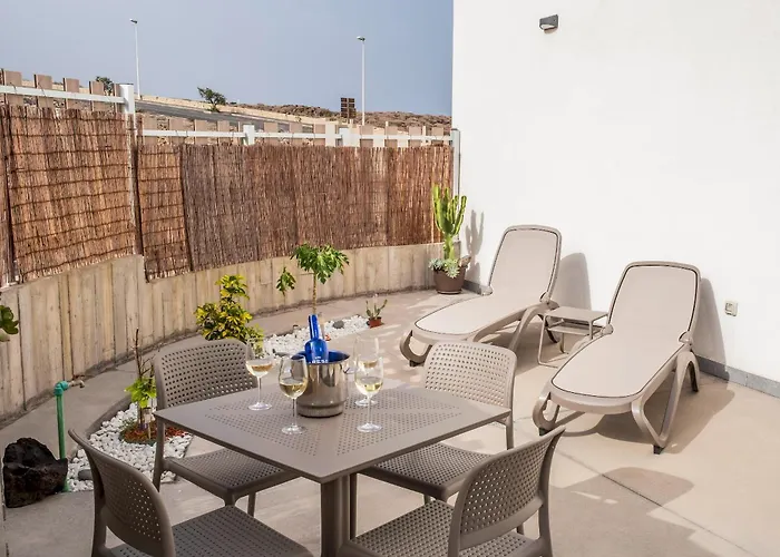 Home2book Coastal Calm Eras Patio Rooftop