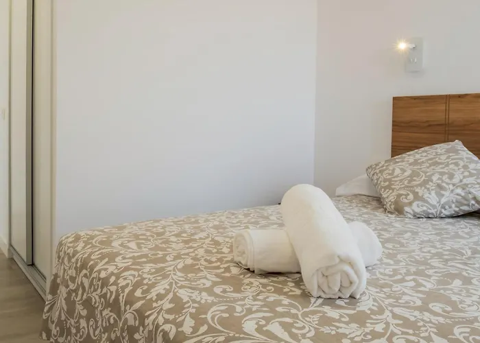 Home2book Coastal Calm Eras Patio Rooftop Alpesi faház *