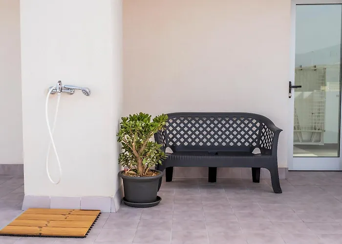 Home2book Coastal Calm Eras Patio Rooftop Alpesi faház