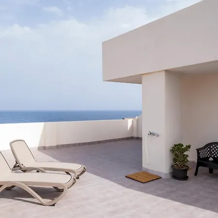 Home2book Coastal Calm Eras Patio Rooftop Chalet *