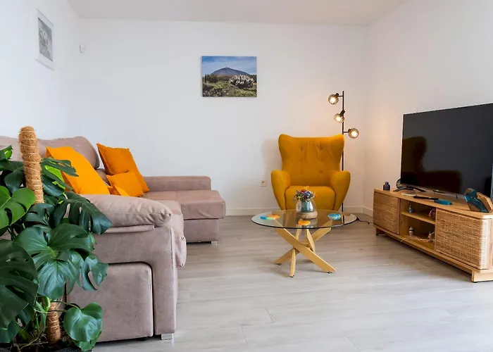 Home2book Coastal Calm Eras Patio Rooftop *