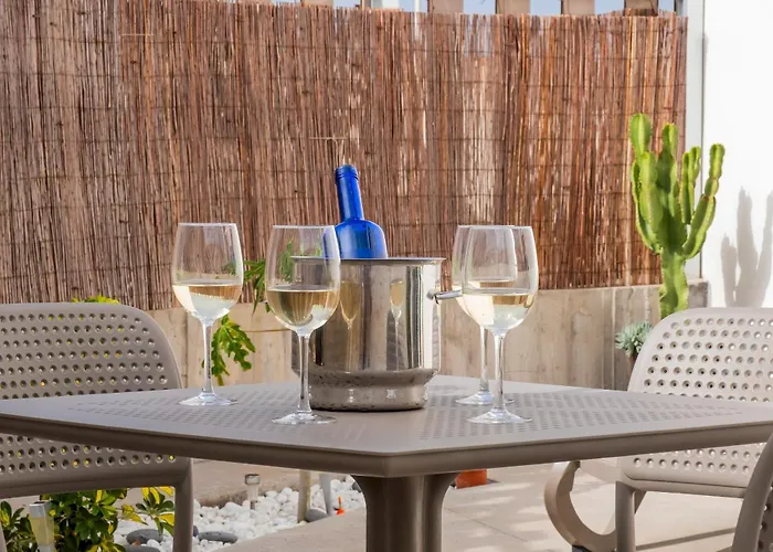 Alpstuga Home2book Coastal Calm Eras Patio Rooftop