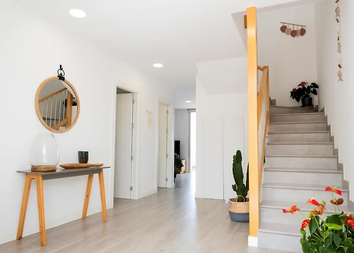 Home2book Coastal Calm Eras Patio Rooftop Alpstuga *