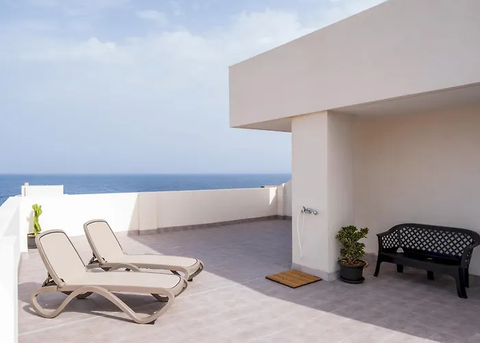 Home2book Coastal Calm Eras Patio Rooftop シャレー *