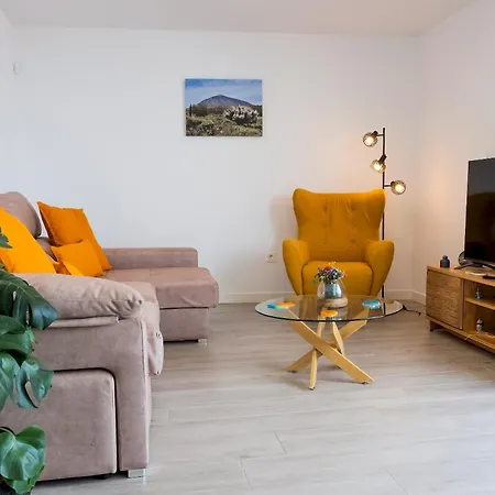 Home2book Coastal Calm Eras Patio Rooftop *