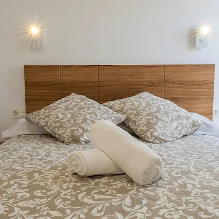 Alpstuga Home2book Coastal Calm Eras Patio Rooftop