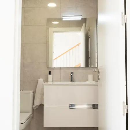 Home2book Coastal Calm Eras Patio Rooftop