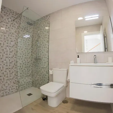 Home2book Coastal Calm Eras Patio Rooftop